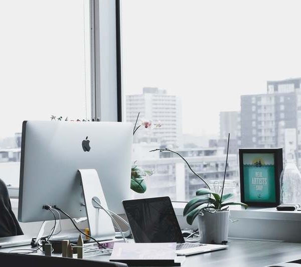 renting an office دفتر کار